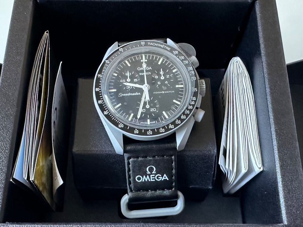 Swatch Orologi: Omega x Swatch - Mission to the Moon / MoonSwatch (neu) – Nuovo e nell'imballaggio originale da Zürich venduto da Mas7 2