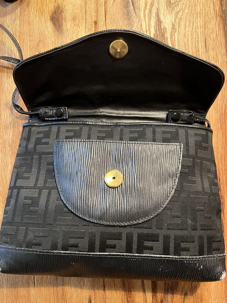Fendi Taschen für Damen: vintage fendi monogram bag – Gebraucht aus Münchenstein von yma_5zg2 2
