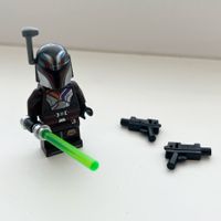 Lego Star Wars - Sabine Wren + Lightsaber + Pistols