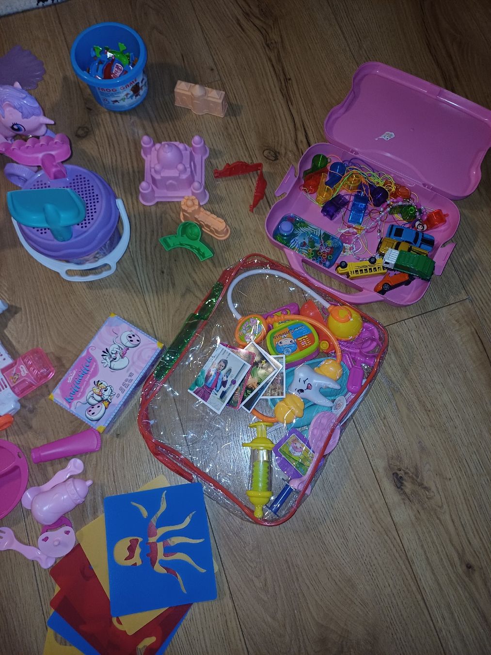 Giocattoli: diverse Mädchen Spielsachen – Usato da La Punt Chamues-ch venduto da Aniram87 2