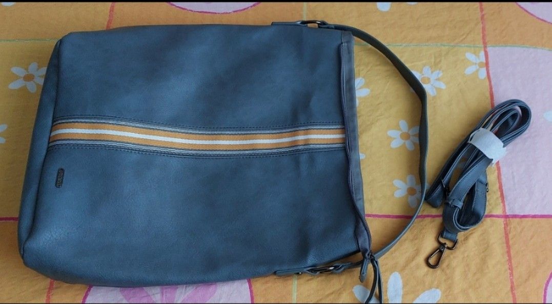 Rucksäcke: Tasche – Neu (gemäss Beschreibung) aus Wislikofen von Ana.Gomes 3