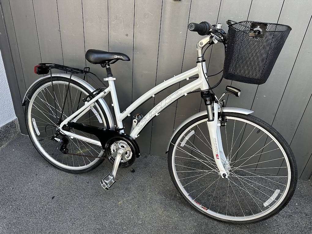 Biciclette: Bicicletta da donna Trekking Stoke 28  – Usato da Quartino venduto da DiloUsato