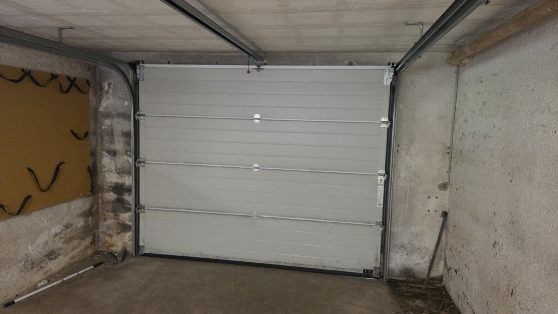 Hörmann Porte: porte garage automatique  – Usato da bassecourt venduto da senefff