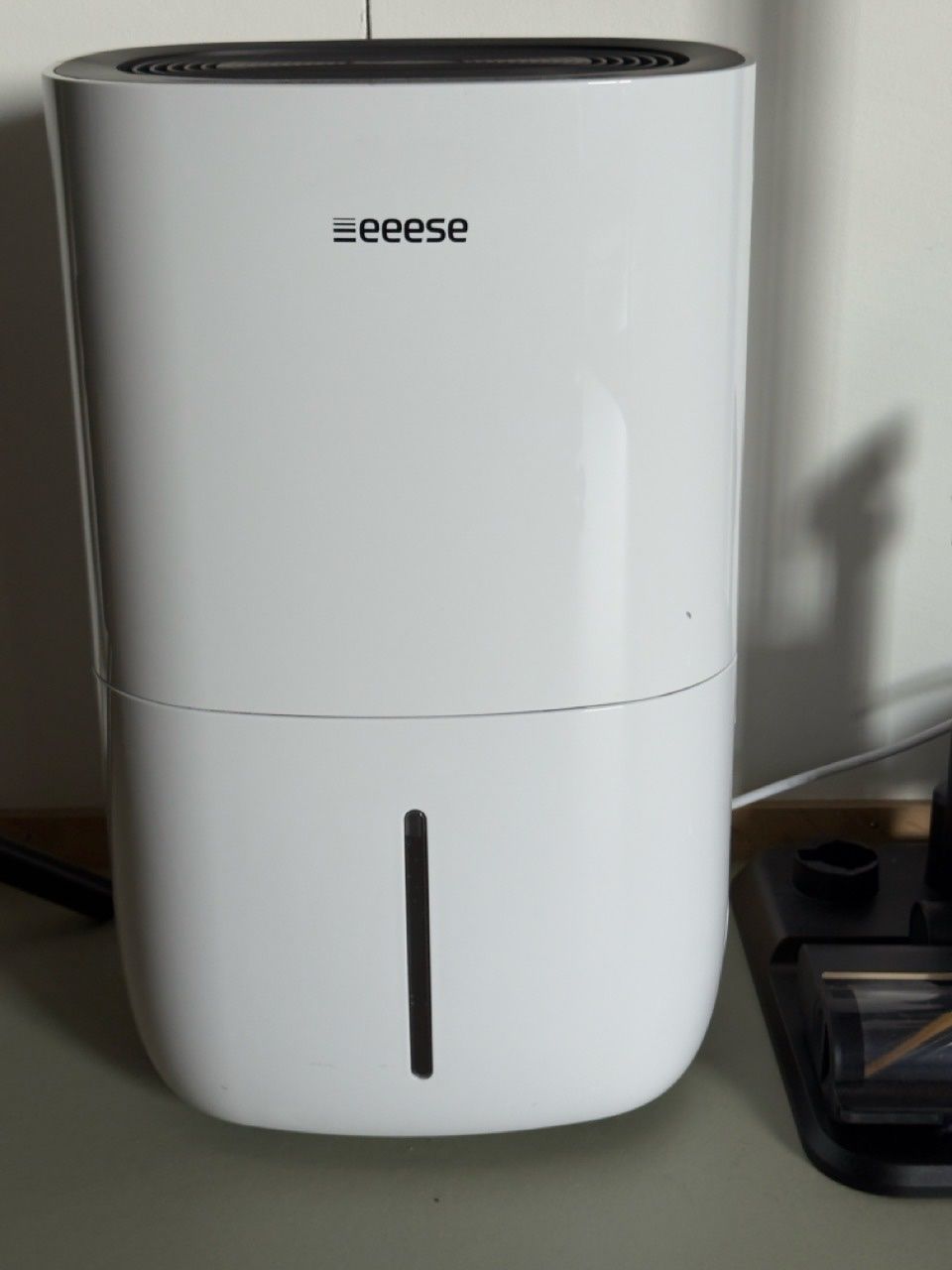 Déshumidificateurs: Eeese Adam 20L - Luftentfeuchter – D'occasion à Horw par vla_q7pw
