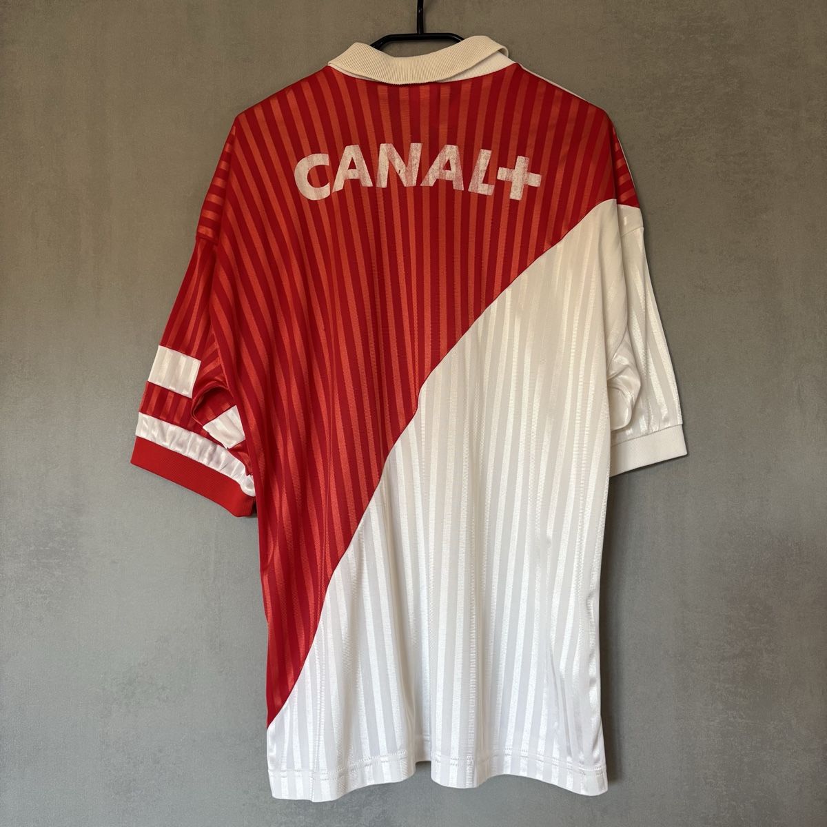 Adidas Canottiere & Pantaloni: As Monaco Adidas Vintage 90s – Usato da Winterthur venduto da LaBodega 7