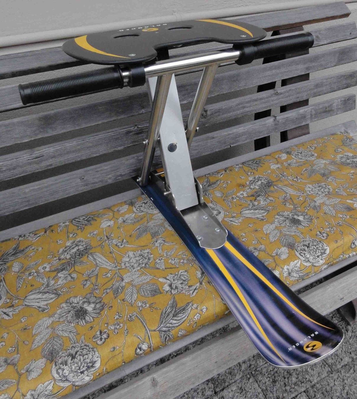 Schlitteln: Balancer Pistenschlitten mit Rucksack – Gebraucht aus Wohlen AG von Flusslauf 8