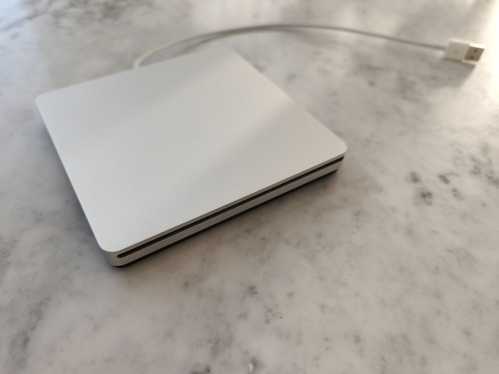 Apple Superdrive Externes CD/DVD Laufwerk mit USB NEU Kaufen auf Ricardo