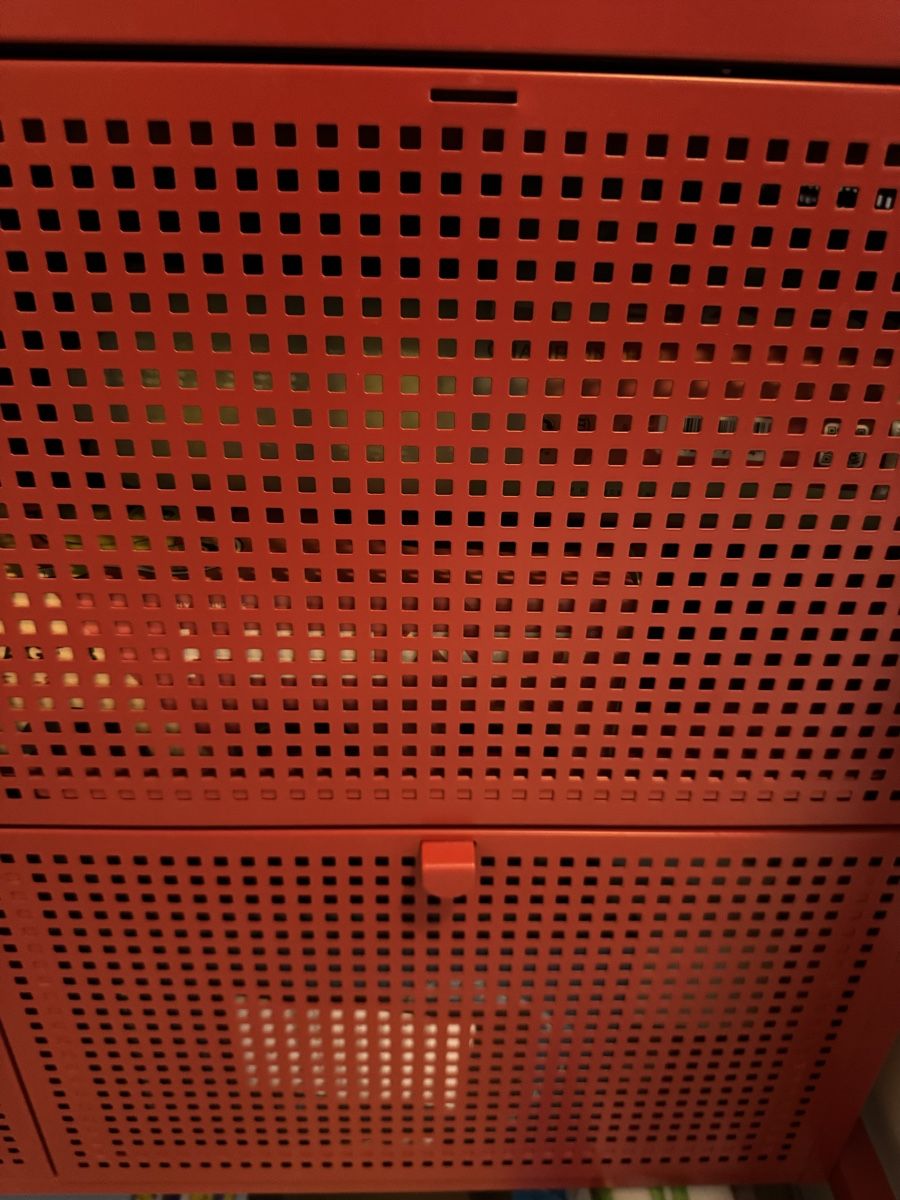 Ikea Cassettiere: Metallkommode rot mit vier Schubladen – Usato da Steinhausen venduto da demiseb 2