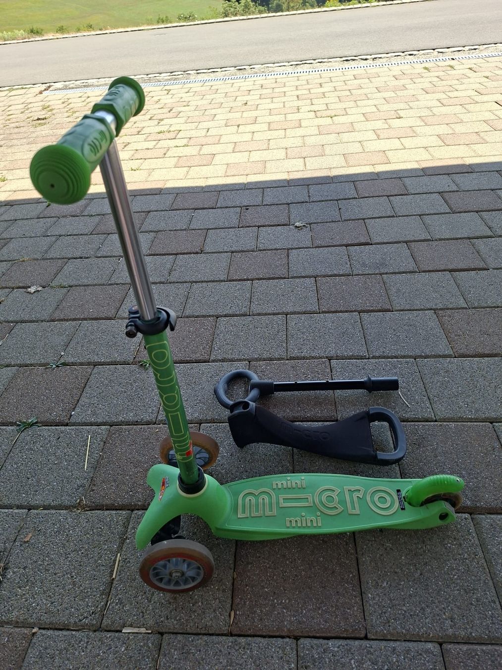 Micro Kickboard: Micro Scooter Mini, grün – Usato da Oberhelfenschwil venduto da sunnyman88