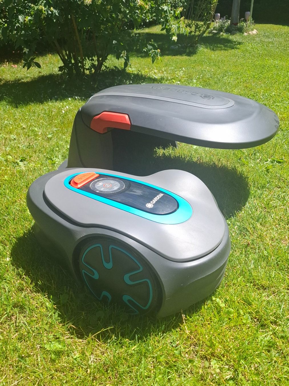 Gardena Tagliaerba: Gardena-Mähroboter SILENO minimo 250 – Usato da Olten venduto da Nikodimos 2