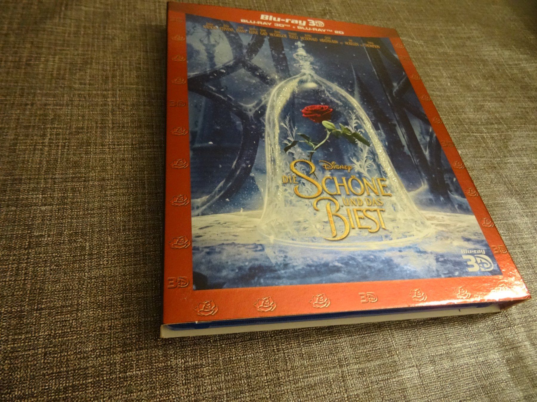 Tutti i DVDs: Die Schöne und das Biest Disney Blu-ray 3D 2D – Usato da Olten venduto da Disc-Verkauf