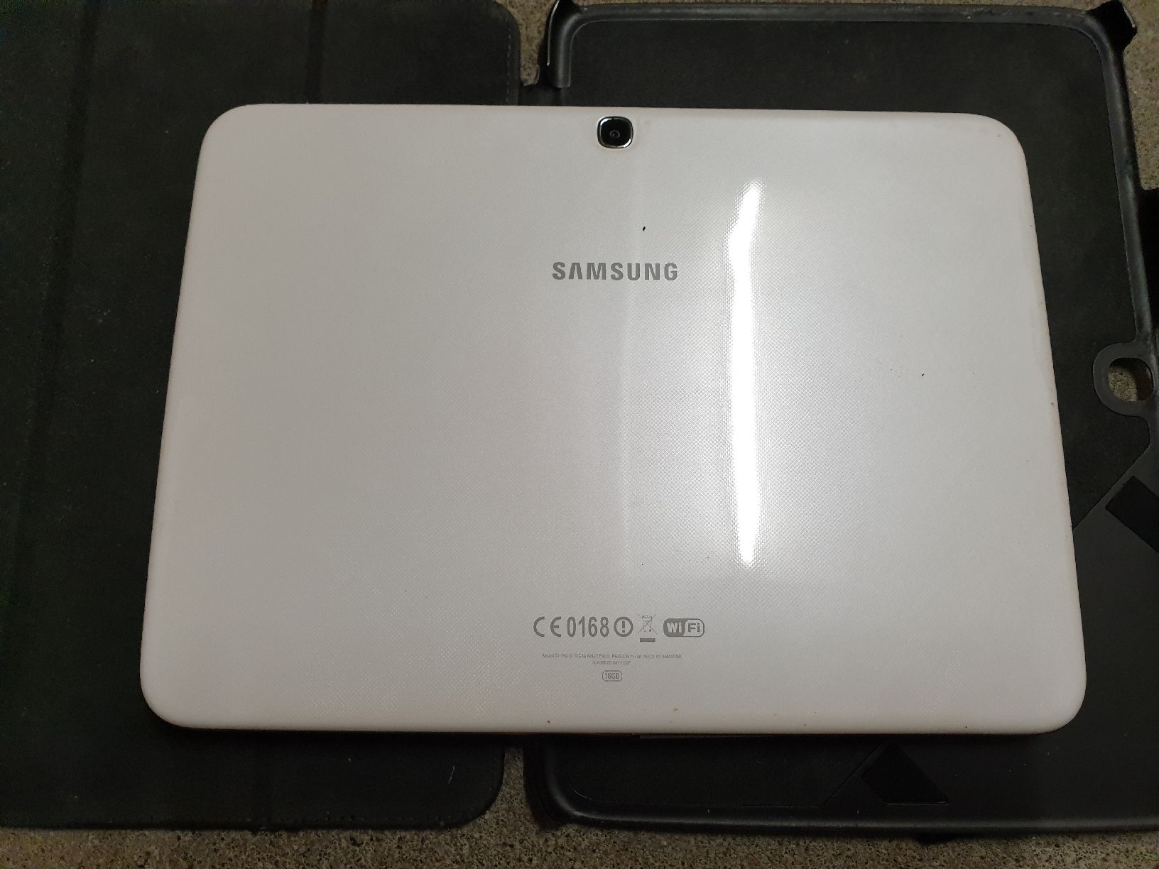 Samsung Tablet PC: Samsung Galaxy Tab 3 10.1" GT-P5210 WiFi Tablet – Usato da Ittigen venduto da Ziok187 4