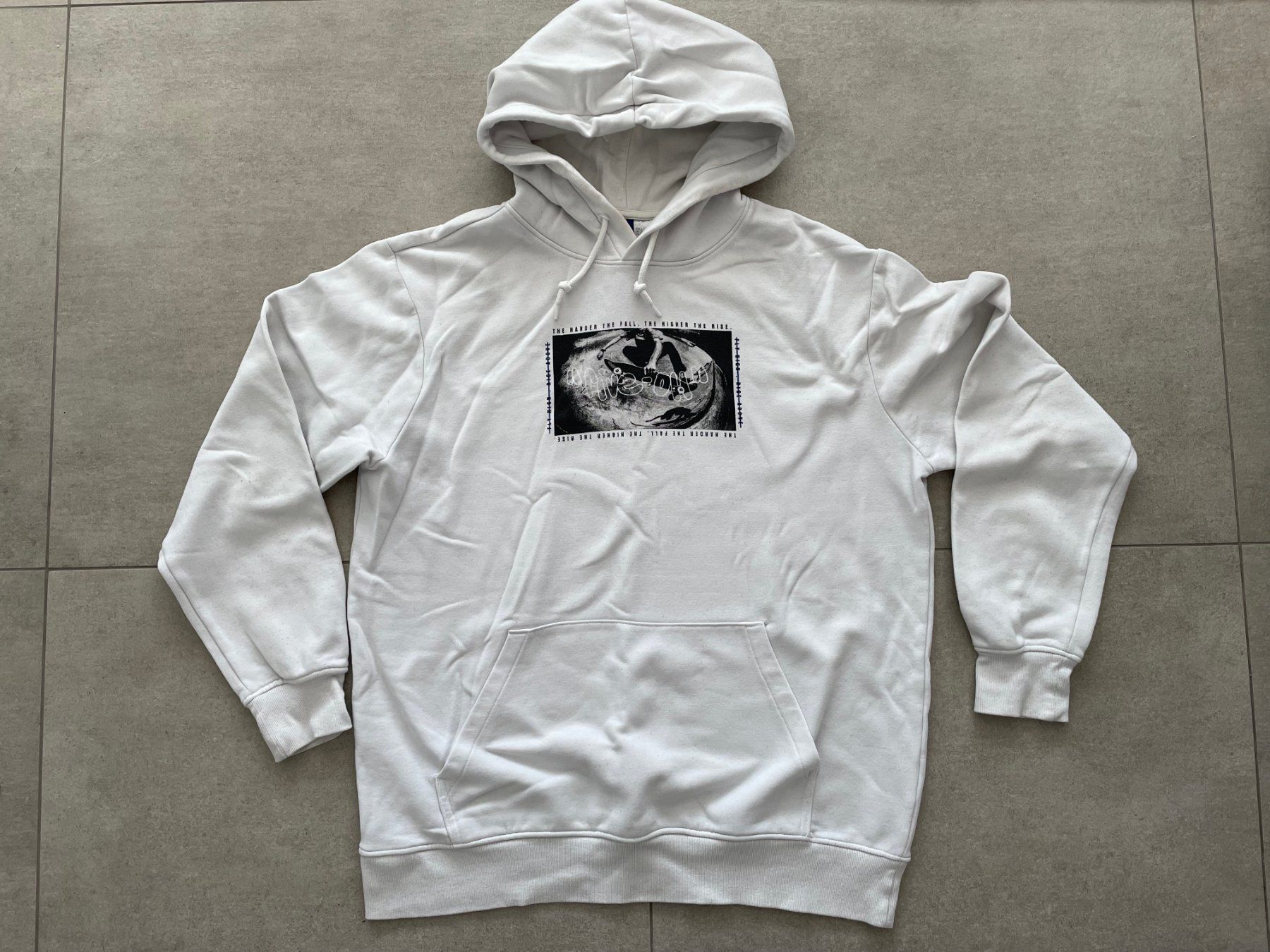 H&M Maglioni & Felpe: H&M - White Sweater "Droppin" – Usato da Chiasso venduto da Er_Mon