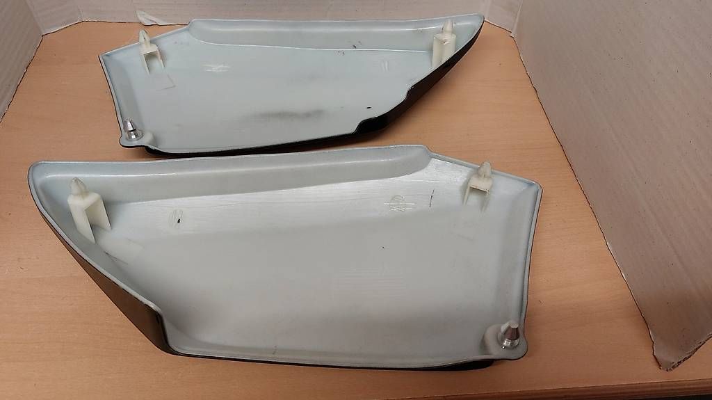 Tutti i ricambio per moto: Seitendeckel HONDA Custom CM 125 JC05 – Usato da Hinteregg venduto da Amerizium 2