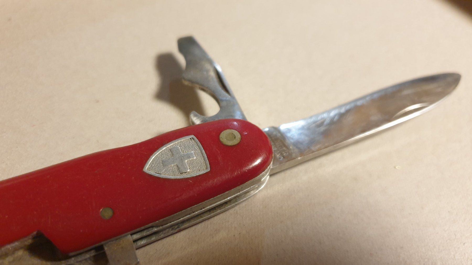 Wenger Coltelli tascabile: Wenger Switzerland Sackmesser Messer – Usato da Val D Illiez venduto da SnowRoof 2