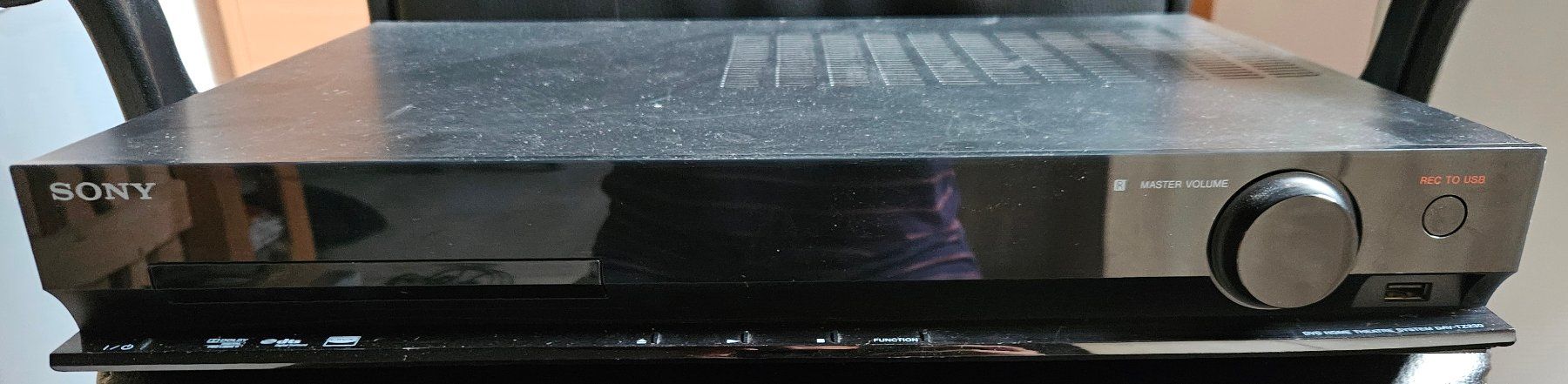 Sony Audio- & Mediensysteme: Sony DVD Player DAV-TZ230 – Defekt aus Brittnau von leroyjethro 1
