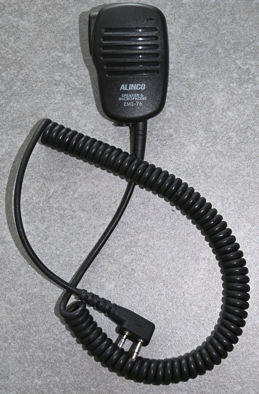 Microphones: Alinco Lautsprechermikrofon EMS-76 – D'occasion à Rothrist par pattm2011