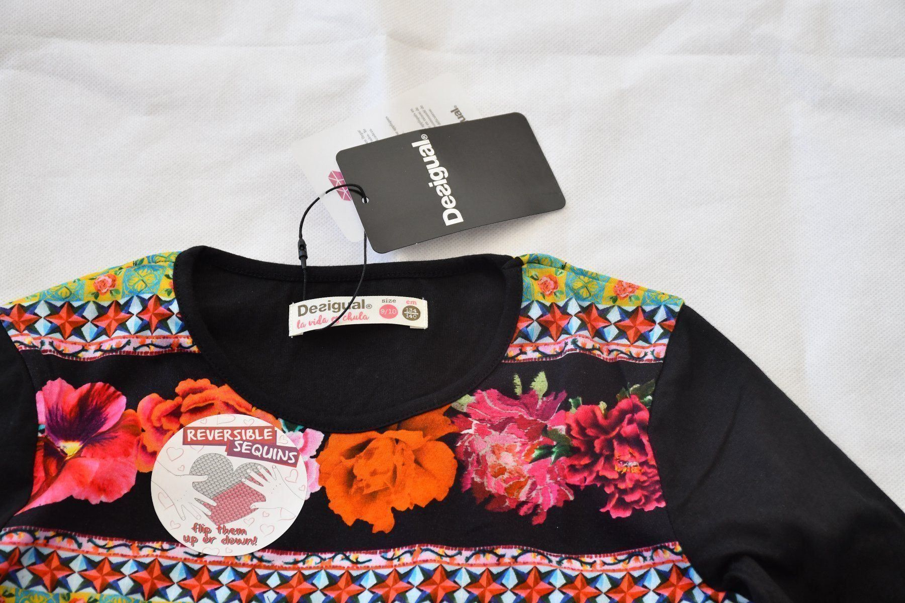 Blouses, T-shirts & Tops: neu Tshirt von Desigual gr.128 – Neuf avec emballage d'origine à Nuglar par Korsika2 2