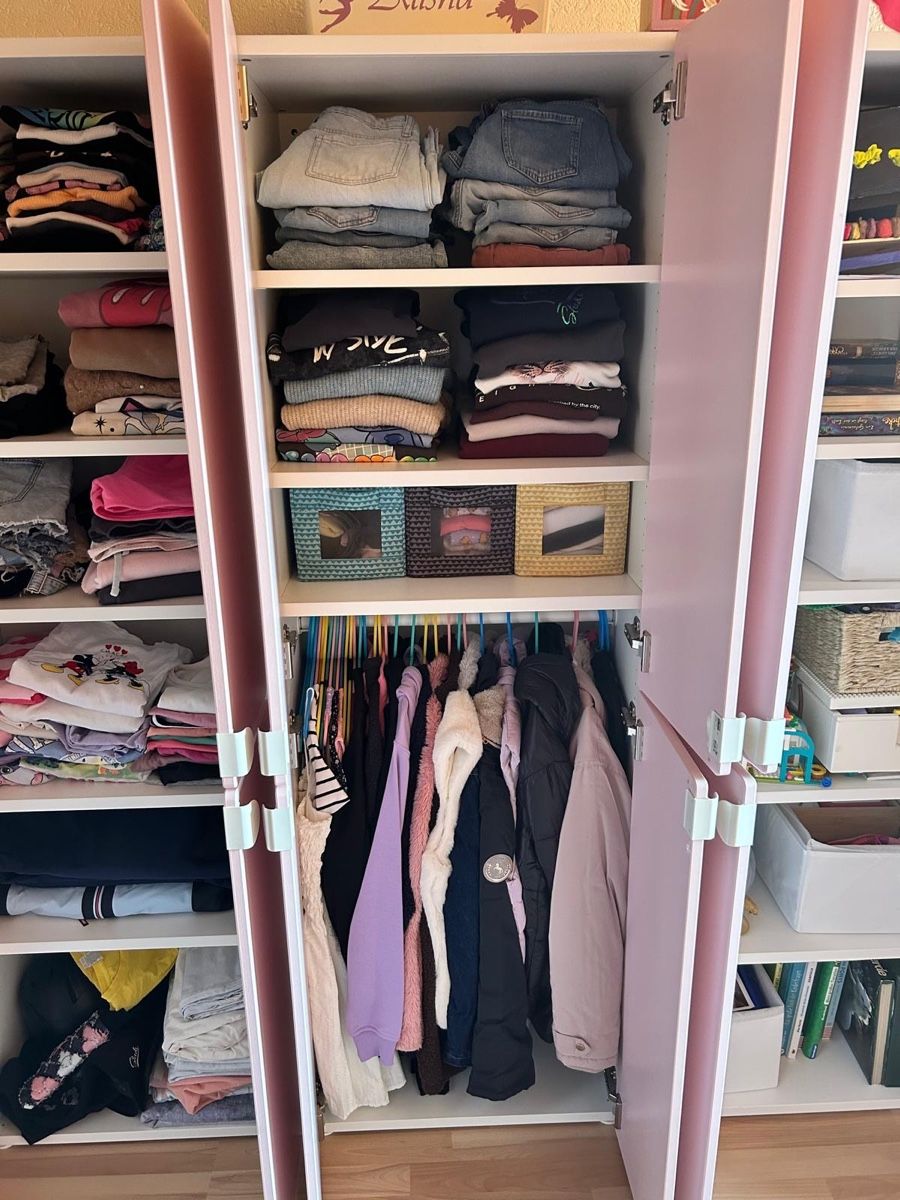 Armoires: Kinderschrank IKEA Smastad – D'occasion à Niederbuchsiten par Landin 5