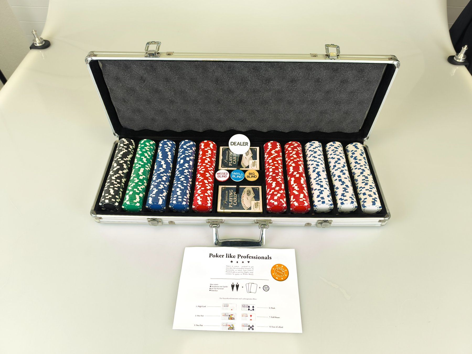 Giochi: POKER RANGE Pokerkoffer 500 schwere Chips – Nuovo (secondo la descrizione) da Rüti ZH venduto da Restwert_Rueti_ZH