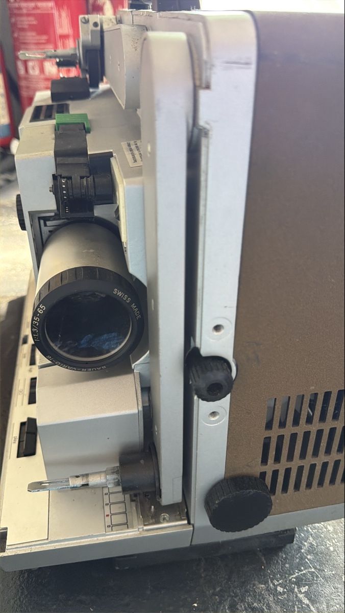 Pellicole: Bauer P7 Universal projecteur 16mm – Difettoso da St george venduto da Fargot 2