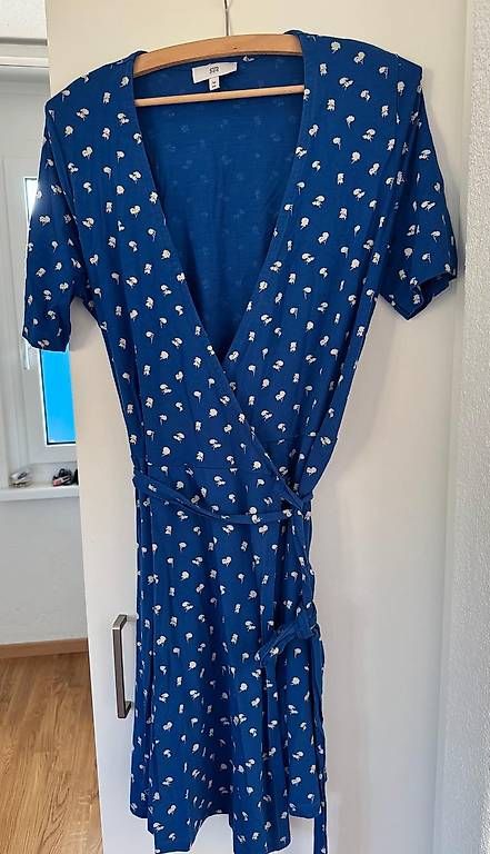 La Redoute Vestiti: La Redoute. Kleid Blau mit Blumen Muster. Gr. M. – Usato da Zürich venduto da Sunnyflower97