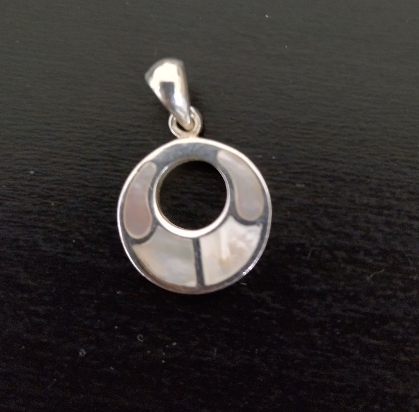 Ciondoli: ANHÄNGER SILBER 925 MIT PERLMUTT INLAY – Usato da Romanshorn venduto da BoutiqueA