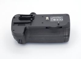 Nikon MB-D11 Batteriegriff D7000