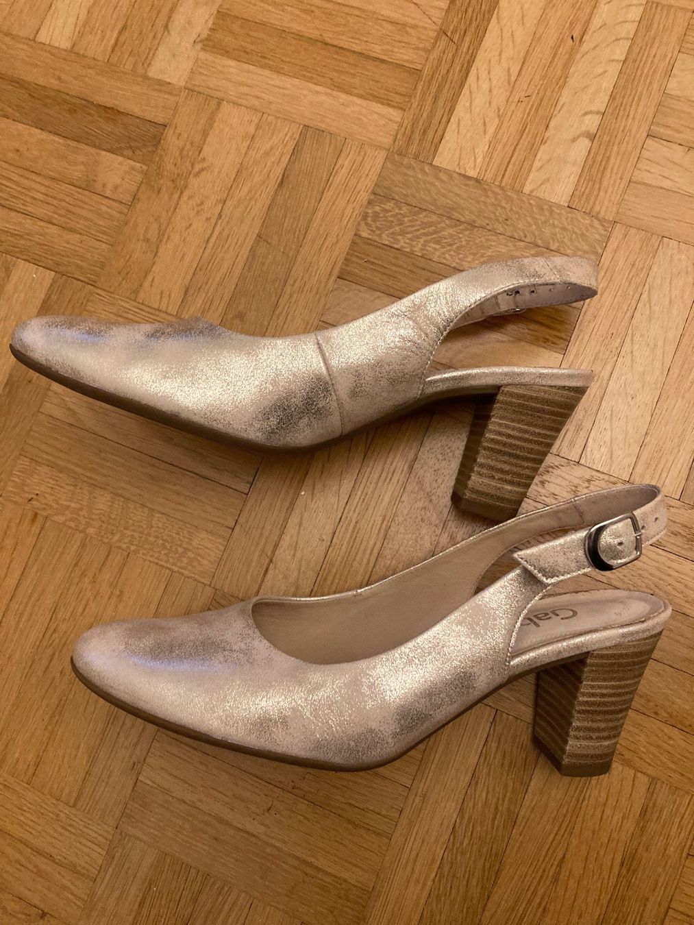 Gabor Scarpe da donna: Halboffenen Schuhe mit Goldschimmer – Nuovo (secondo la descrizione) da Rothenburg venduto da strize83