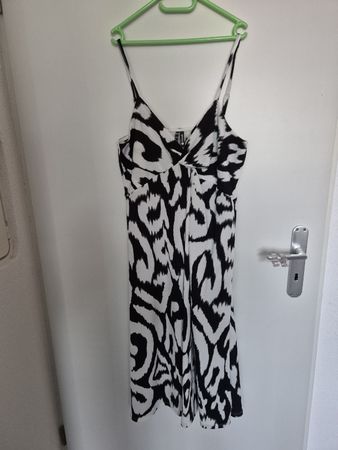 Kleid M