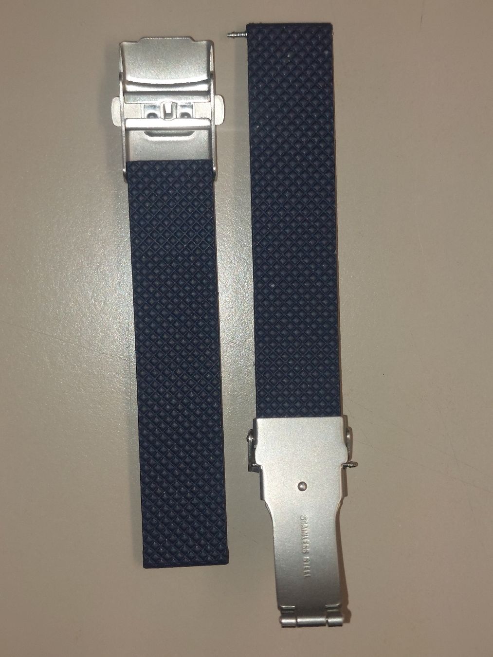 Armbänder & -reifen: Uhrenarmband 18mm – Neu und originalverpackt aus Zürich von shimibene 1