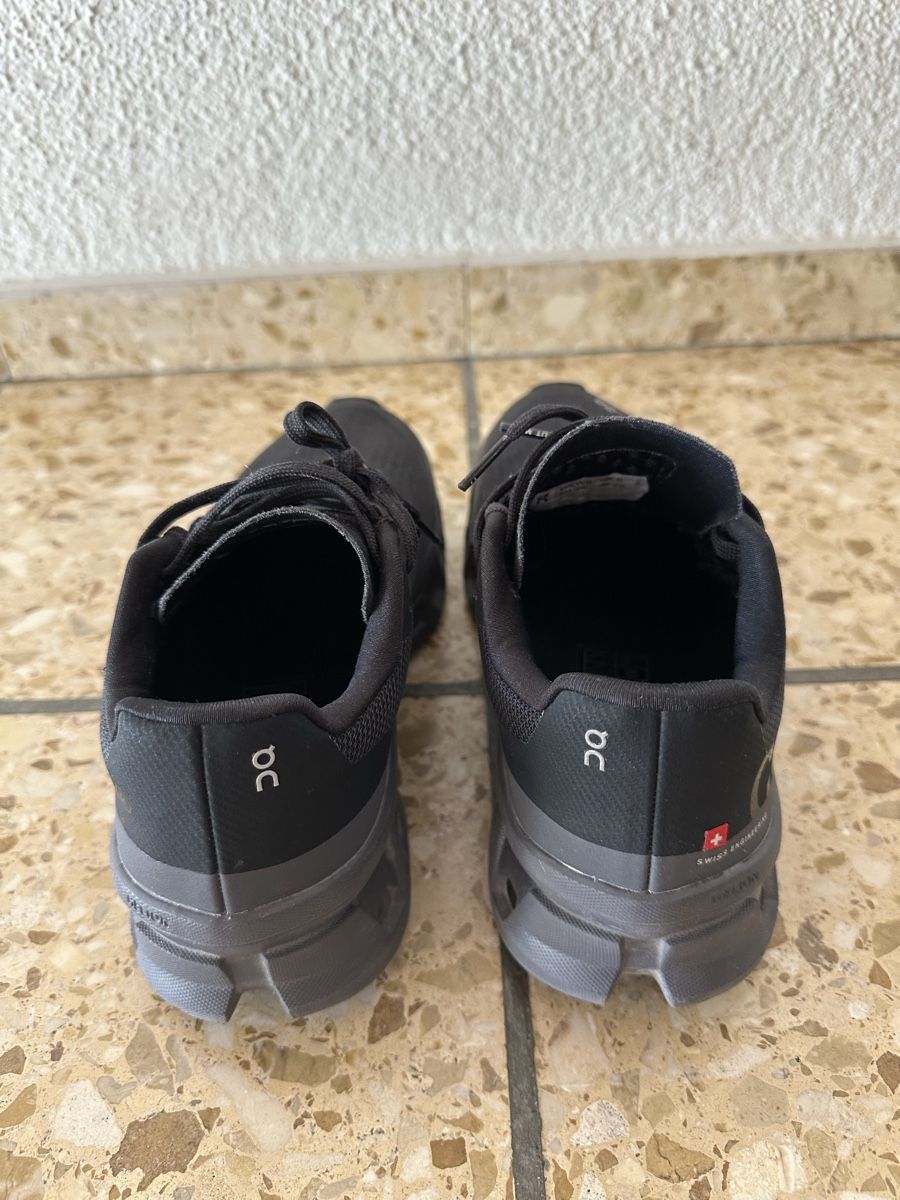 On Scarpe da donna: On Damenschuhe  – Usato da Adligenswil venduto da xiaopa 2