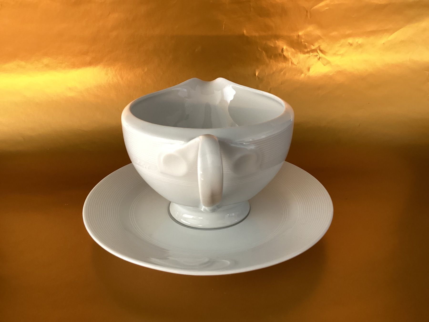 Hutschenreuther Coupes: Hutschenreuther / Sauciere/ Mod. Chloé – D'occasion à Beinwil am See par kae_gh7c 4
