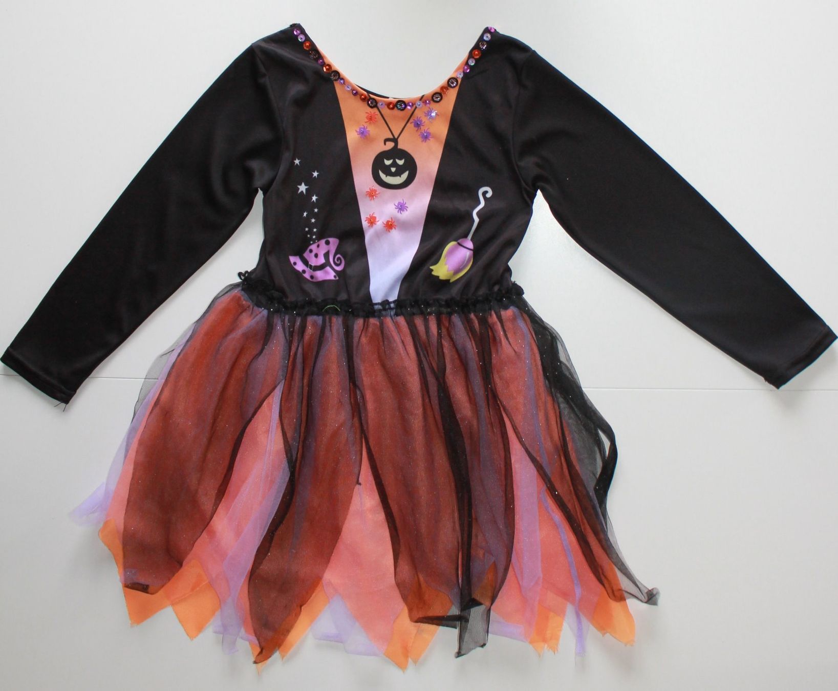 Costumes: Costume sorcière / Hexe t. 5 - 6 ans – D'occasion à Peseux par CoolShoping 1