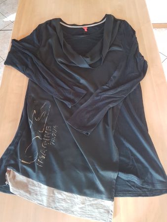 Pull - tunique taille 42 marque Miss Captain