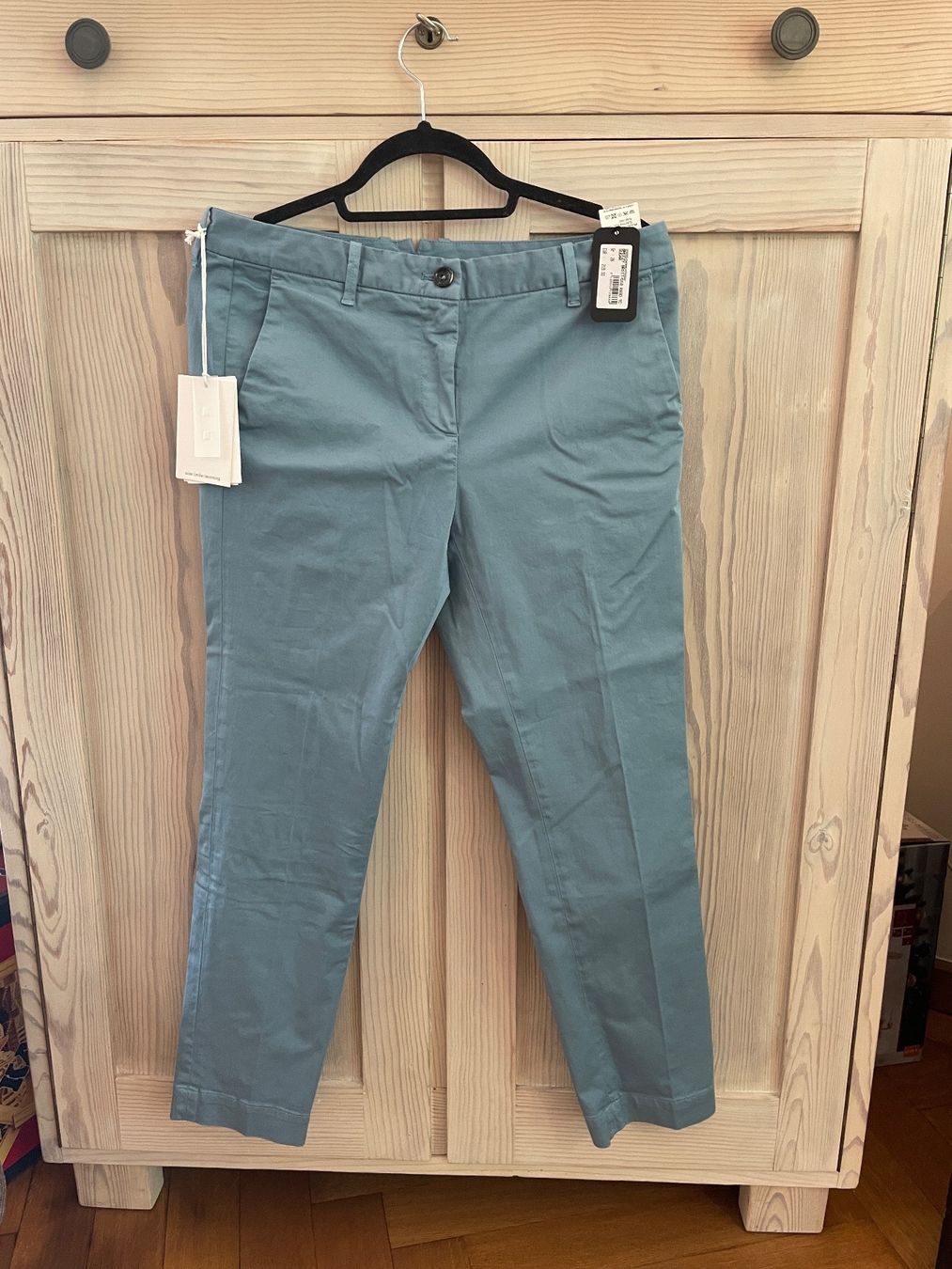 Pantaloni: Neu Chino seeblau von Daniels, 28 – Nuovo e nell'imballaggio originale da Basel venduto da non_vn79 1