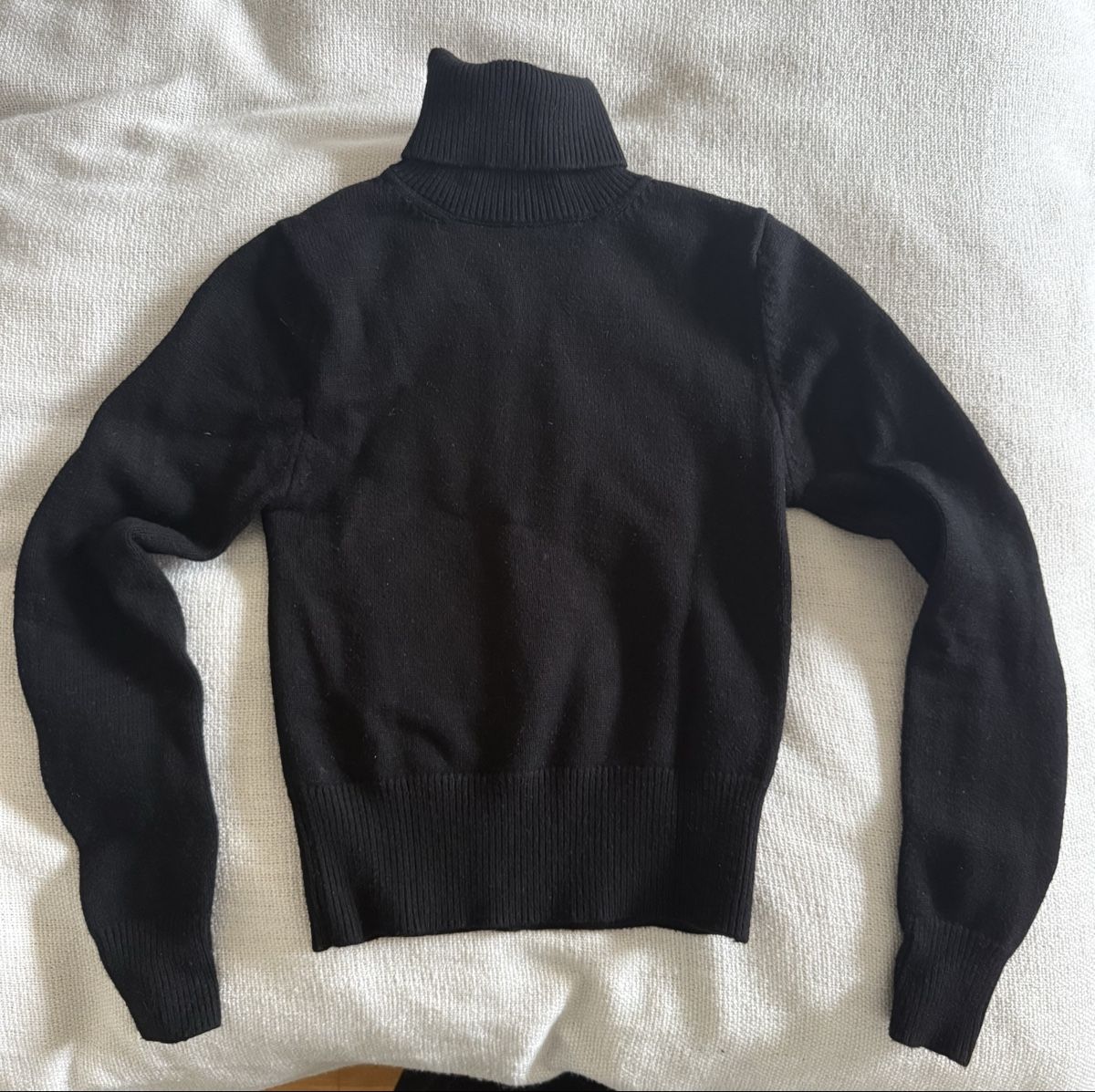 Zara Pullover & Sweatshirts: Pull à col roulé Zara noir, coupe ajustée, taille M – Gebraucht aus Châtelaine von nan_j75j