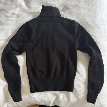 Pull à col roulé Zara noir, coupe ajustée, taille M