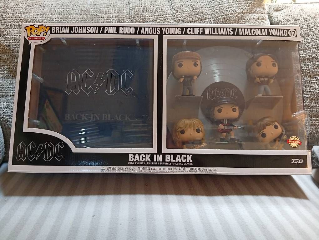 Statuette: Funko pop Back in Black ACDC  – Usato da Vezio venduto da 41181 1