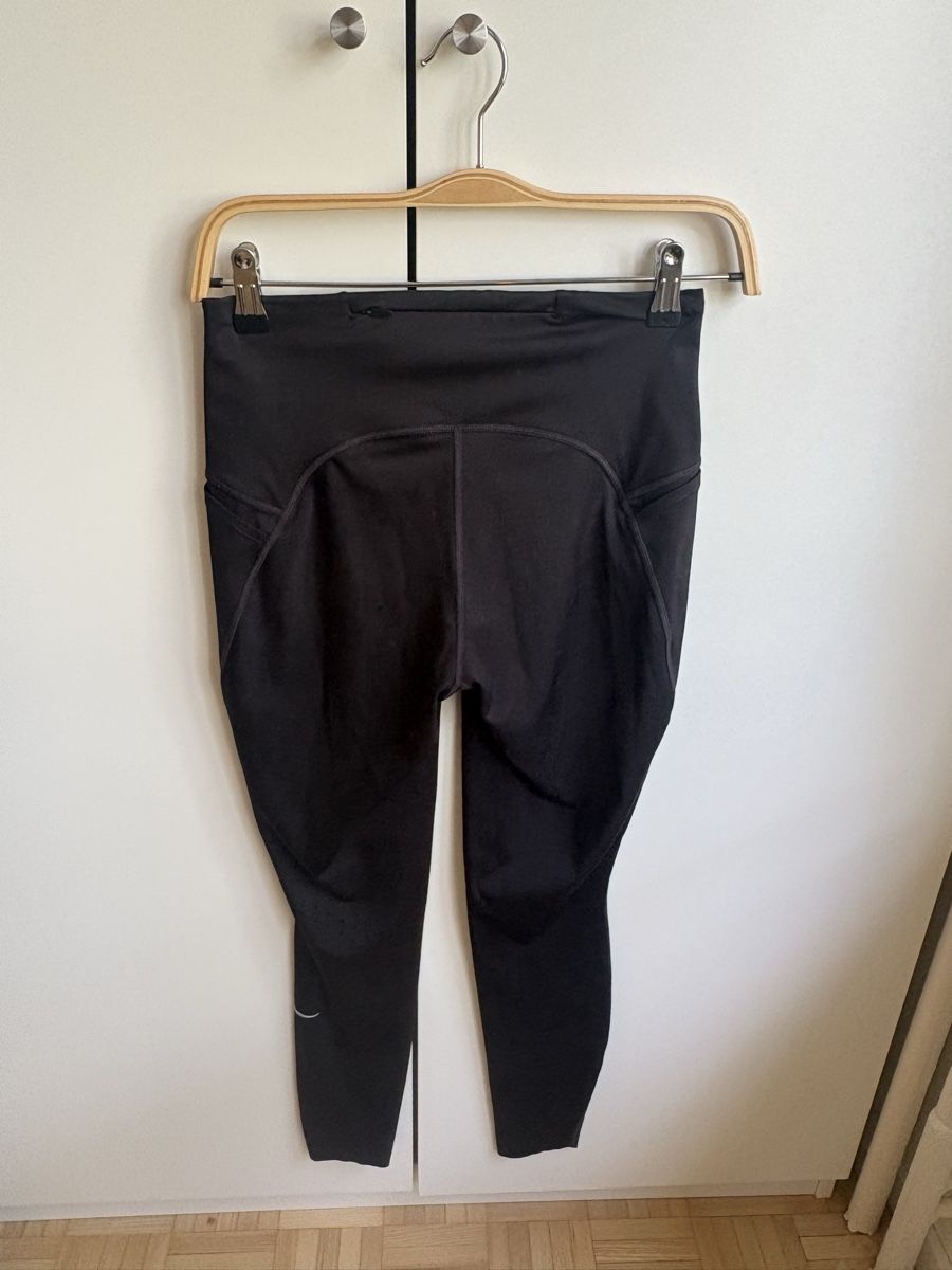 Nike Leggings: Nike leggins – Gebraucht aus Zürich von ritzo1 1