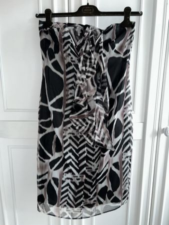 Hugo Boss women’s silk dress 38 NEW