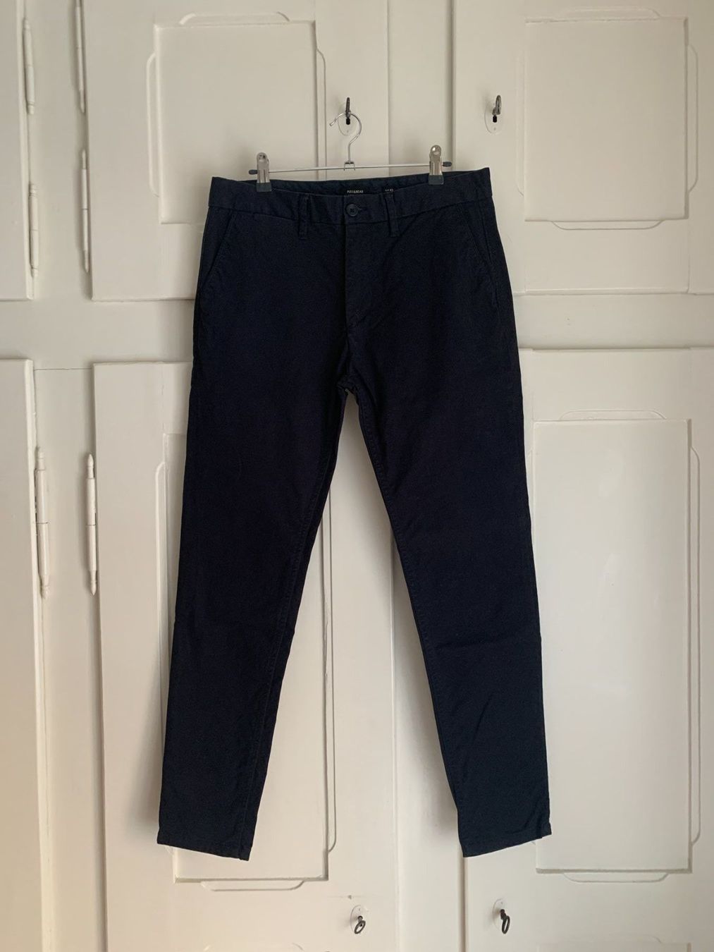Pantaloni: PULL & BEAR - Chino Hose dunkelblau S – Usato da Zürich venduto da Diazaio