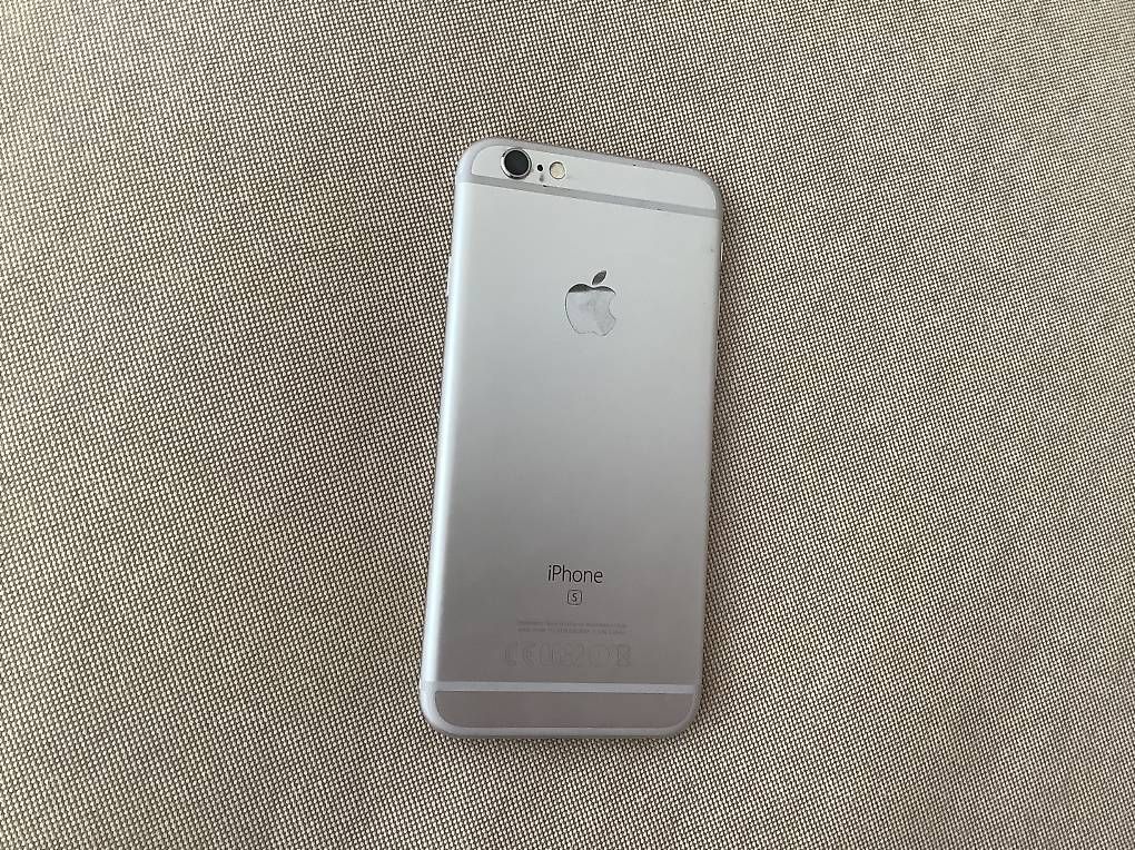 Apple Portables: Iphone S – D'occasion à Zürich par eli_685m 1