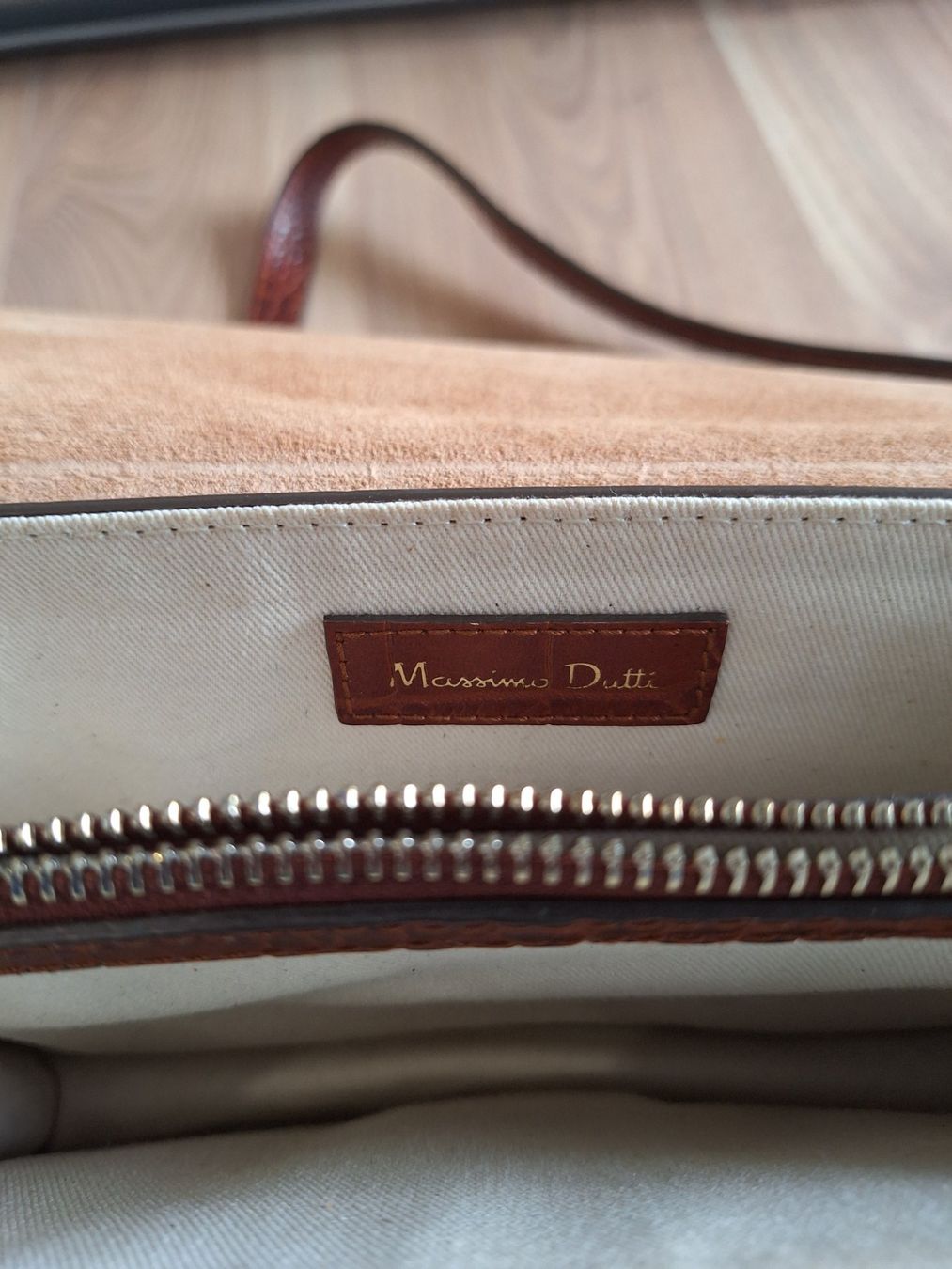 Massimo Dutti Taschen für Damen: Massimo Dutti crossbody leather bag – Gebraucht aus Brügg BE von gordis 4
