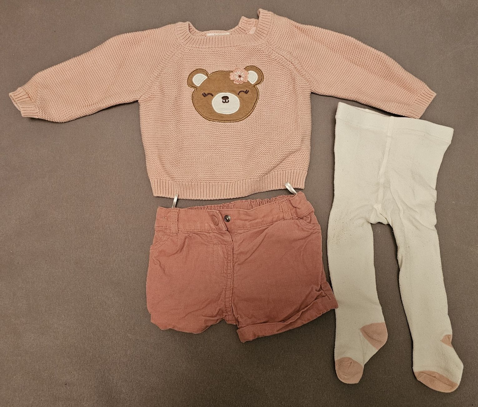 C&A Kleiderpakete & -sets: Baby Set, C&A, Pullover, Shorts & Strumpfhose, Gr.74 – Gebraucht aus Solothurn von jmarti01