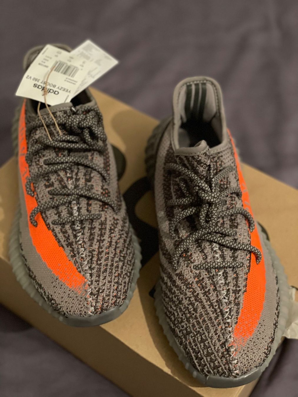 Adidas Chaussures hommes: YEEZY Boost 350 v2 Beluga – Neuf avec emballage d'origine à Küsnacht ZH par Matrix1977 1