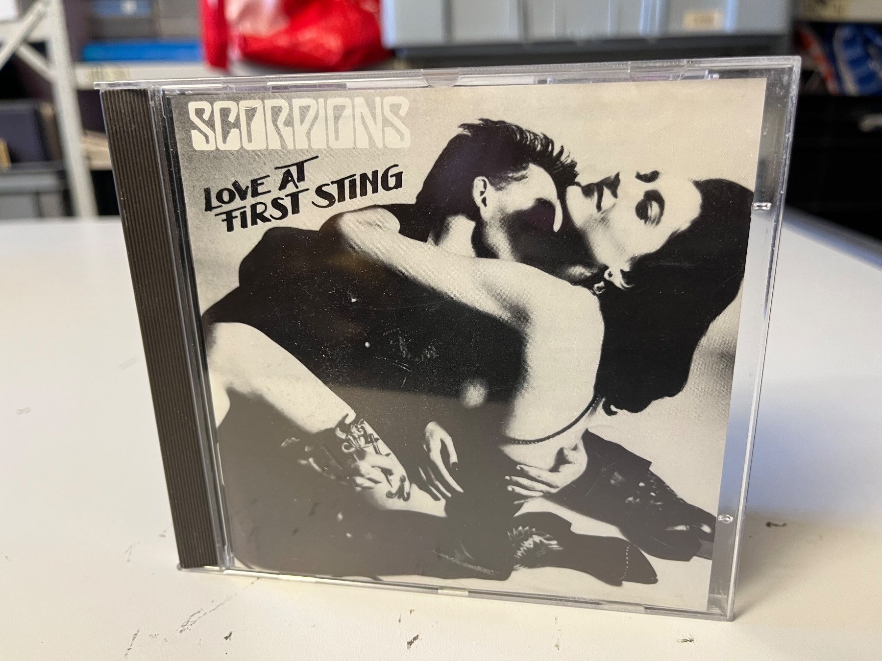 CDs: Scorpions - Love At First Sting - X01B – Gebraucht aus Küsnacht ZH von