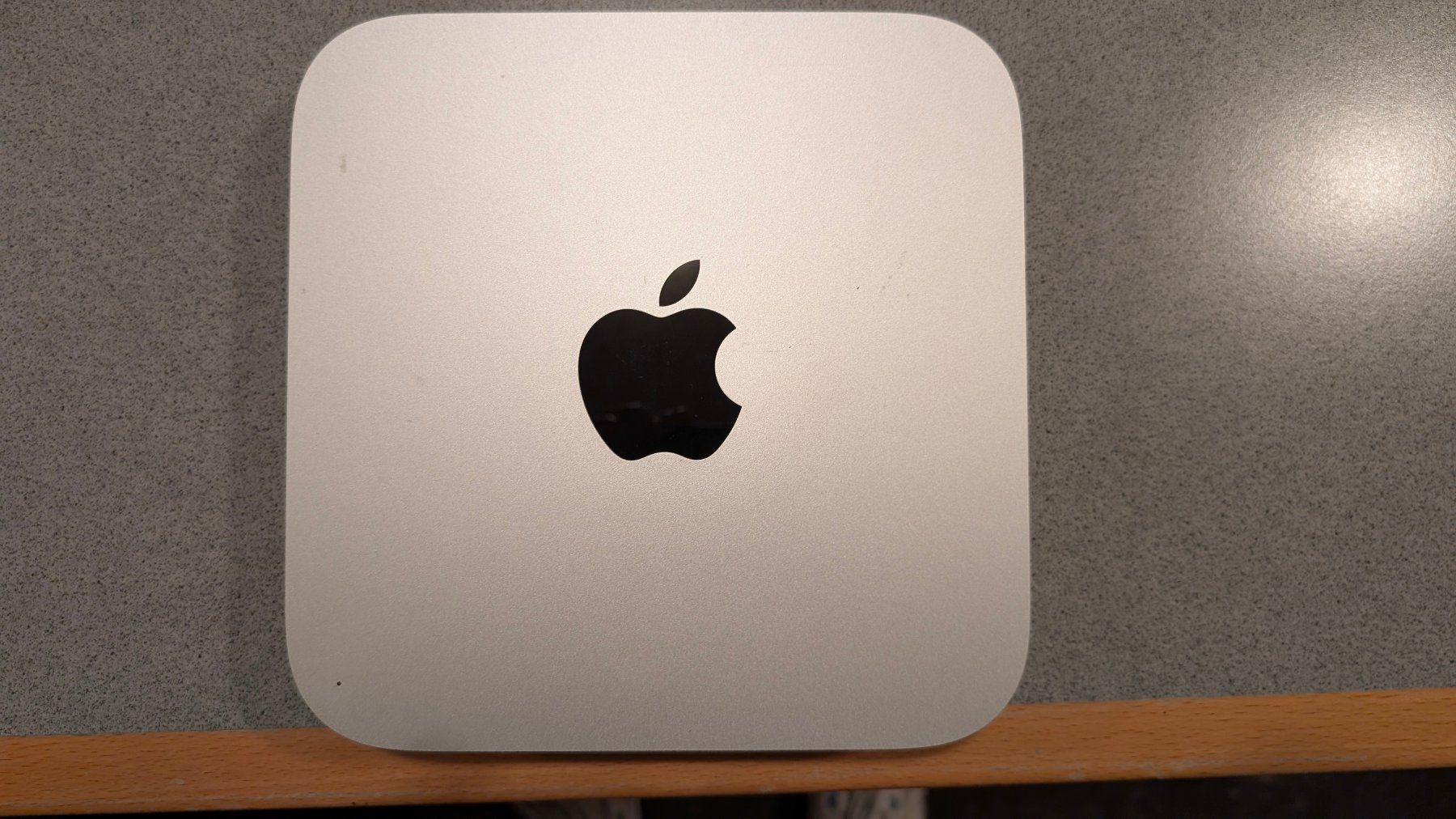 Apple PC: Mac mini M2 (2023) – Usato da Basel venduto da Tomvobasel