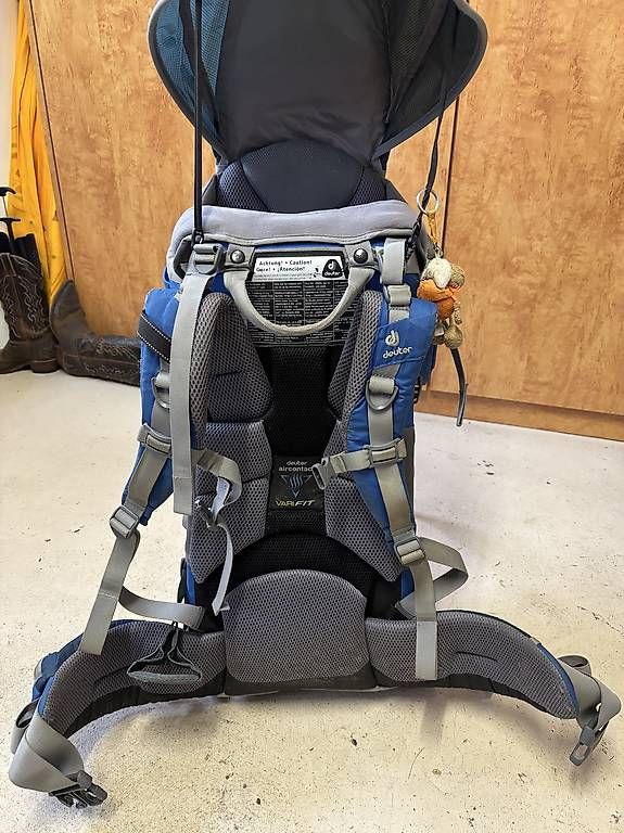 Porte-bébés ventraux & dorsaux: Deuter Kid Comfort II – D'occasion à Knonau par L.Seeholzer 1