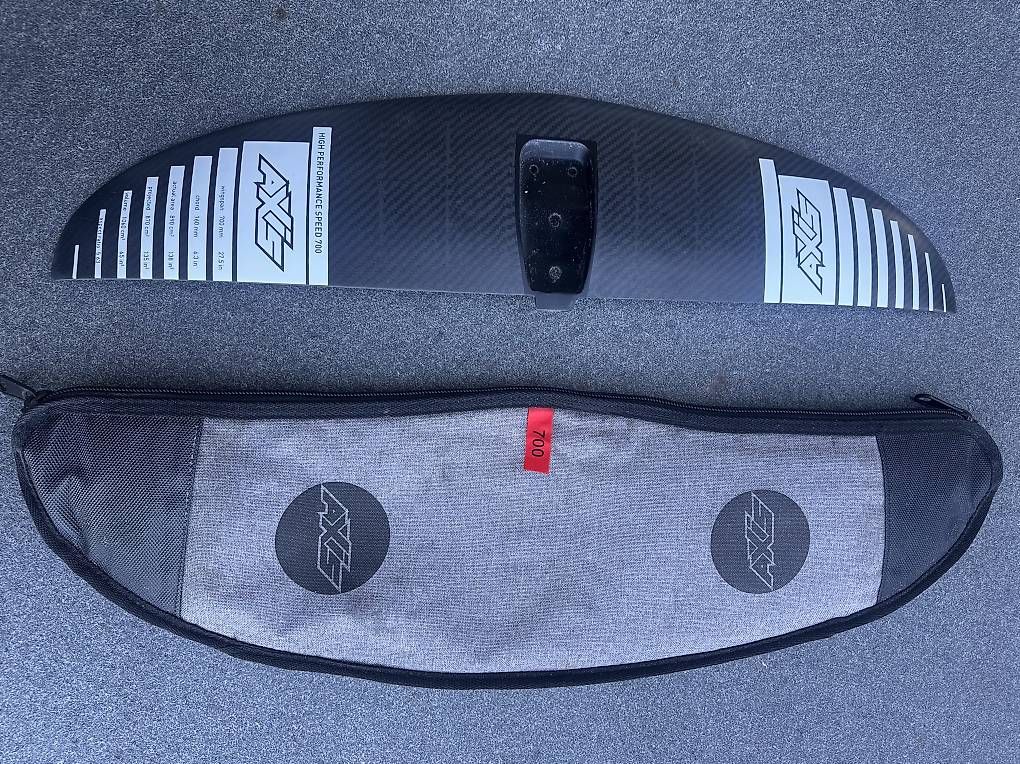 Planches de surf: Foil Axis front wing HPS700 - état neuf – D'occasion à Lausanne par daijobu08